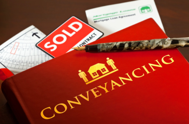 Benefits of Conveyancing Solicitors When Purchasing a New Home