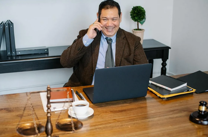 Local Visibility: Navigating Google Ads for Law Firms in Local Markets